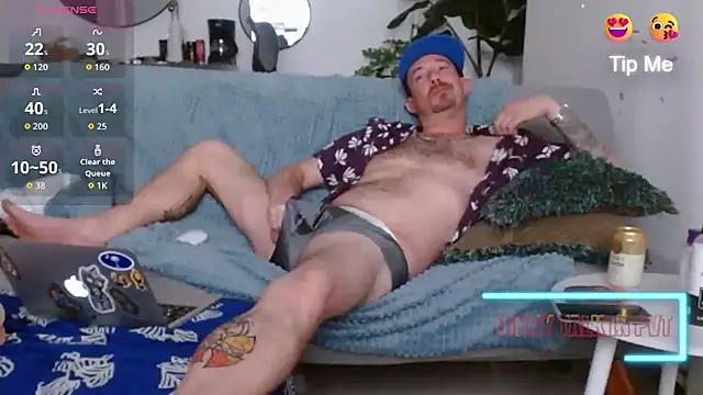 Snapshot of alloallo420 chatting on September 20, 8:37 am alloallo420 online show from September 20, 8:37 am