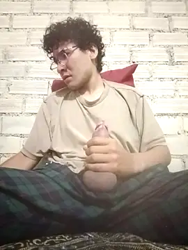 LecheDeSoya666 online show from January 7, 12:57 am