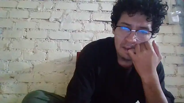 Snapshot of LecheDeSoya666 chatting on May 1, 6:12 pm LecheDeSoya666 online show from May 1, 6:12 pm