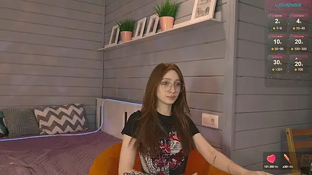 Vikki wyye online show from September 26, 5:33 am