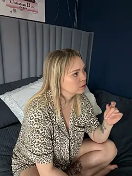 Snapshot of Star-36 chatting on February 12, 10:54 am Star-36 online show from February 12, 10:54 am