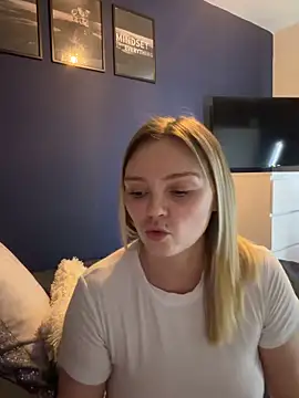 Snapshot of Star-36 chatting on February 26, 1:32 pm Star-36 online show from February 26, 1:32 pm