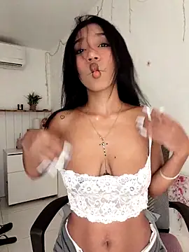 LeilaEbony online show from September 9, 12:48 pm