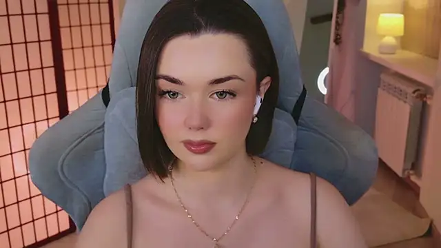 AvaFlower online show from March 28, 3:00 pm