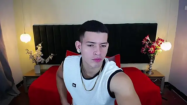 ethan rodgers online show from September 29, 8:13 pm