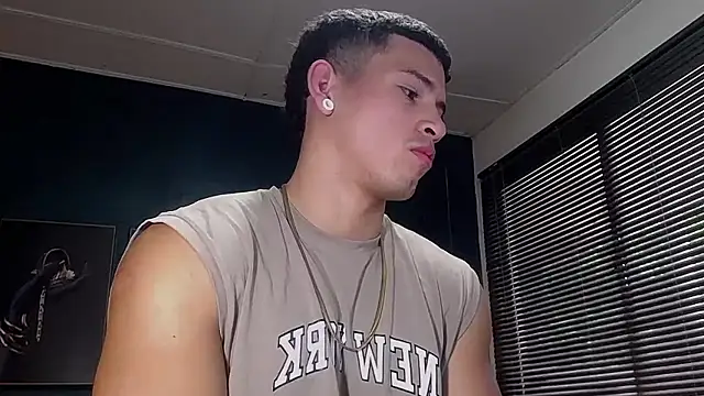 ethan rodgers online show from October 1, 8:48 pm