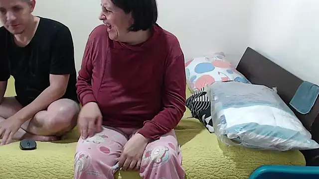 jade noah  online show from November 20, 1:11 pm