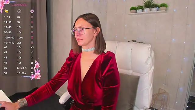 Elina Gravess online show from October 3, 1:02 am