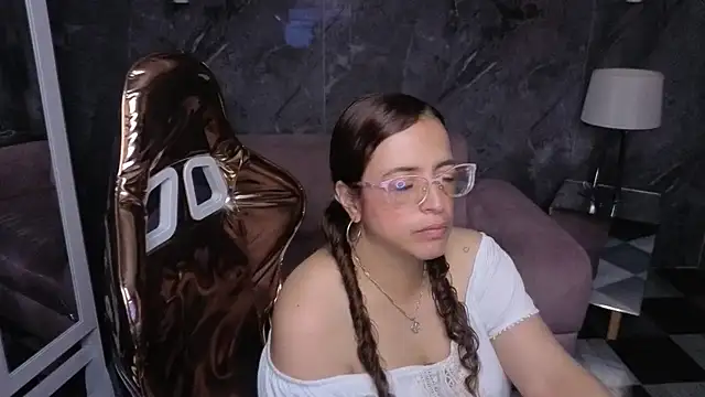  Evoni b online show from December 21, 12:45 pm