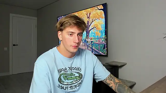 Snapshot of DaniHort chatting on February 16, 12:56 pm DaniHort online show from February 16, 12:56 pm