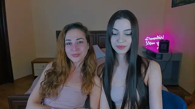 elza rose online show from March 18, 8:01 pm