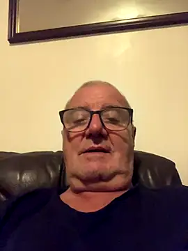 mke1874 online show from October 4, 8:18 pm