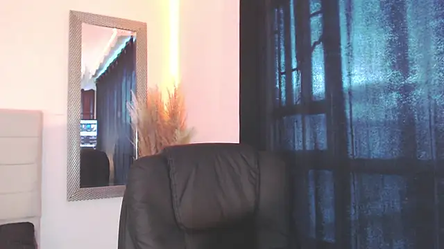 Snapshot of Anna_belly chatting on September 8, 2:49 pm Anna belly online show from September 8, 2:49 pm