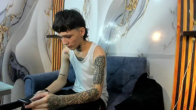 StraightBoy Nick online show from September 23, 6:05 am