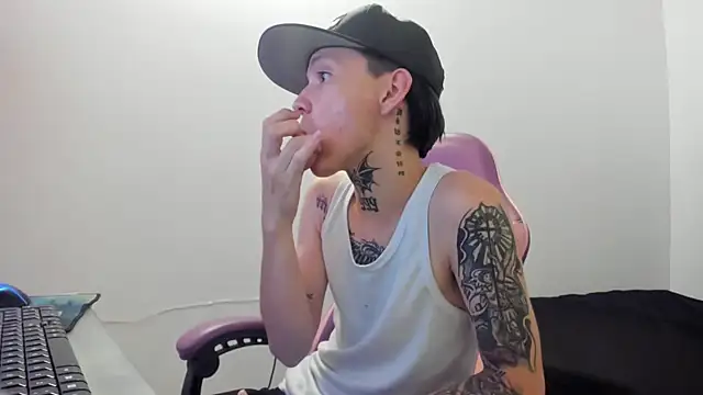 StraightBoy Nick online show from May 10, 8:14 pm