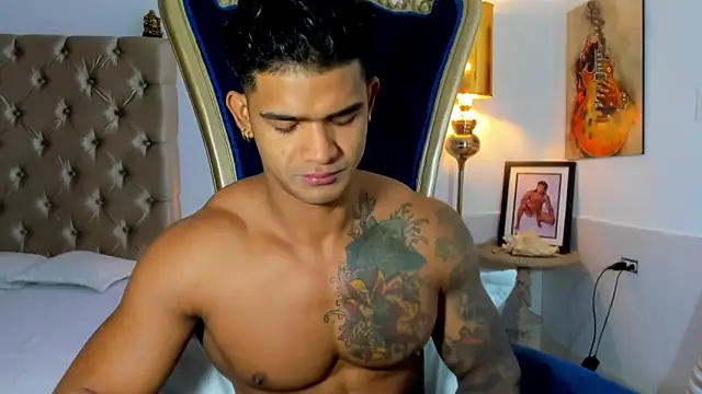 antonio  444 online show from December 4, 12:25 pm