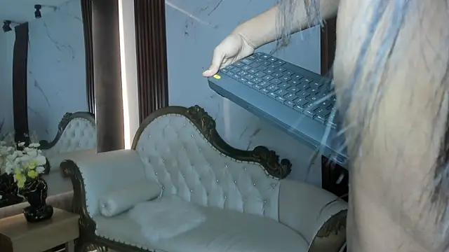 CoralieBronson online show from October 10, 8:08 pm