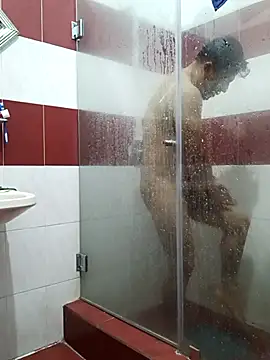 Snapshot of Mark97AE chatting on February 12, 7:31 pm Mark97AE online show from February 12, 7:31 pm