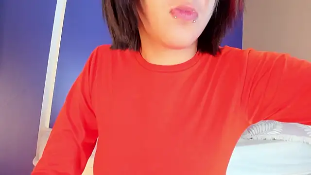 Snapshot of Blue_Sixx chatting on January 31, 7:23 pm Blue Sixx online show from January 31, 7:23 pm