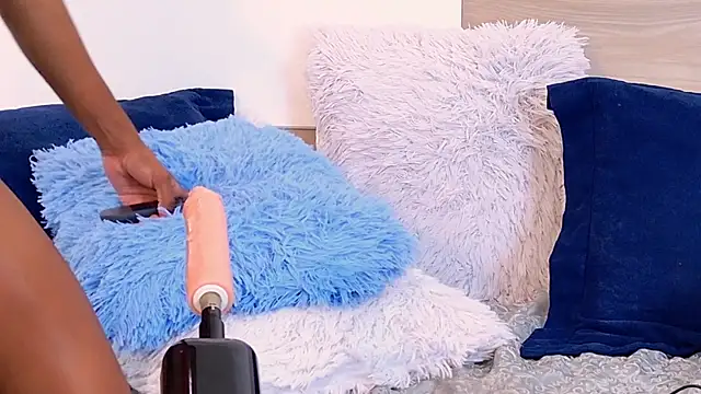 BeckySalas online show from April 12, 8:19 am