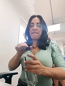 Snapshot of _Kamy_Hot chatting on January 9, 1:36 pm Kamy Hot online show from January 9, 1:36 pm