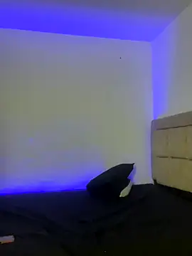 EmilyNoir1 online show from November 5, 12:21 am