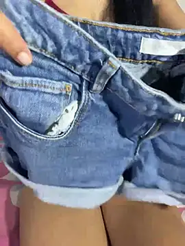 Snapshot of chandiqueen chatting on February 15, 7:16 am chandiqueen online show from February 15, 7:16 am