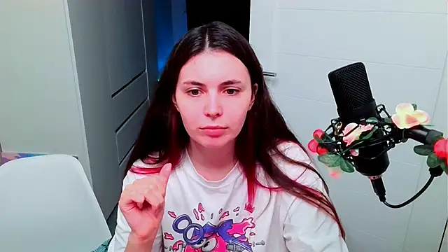 Snapshot of peachyness chatting on February 4, 6:58 pm peachyness online show from February 4, 6:58 pm