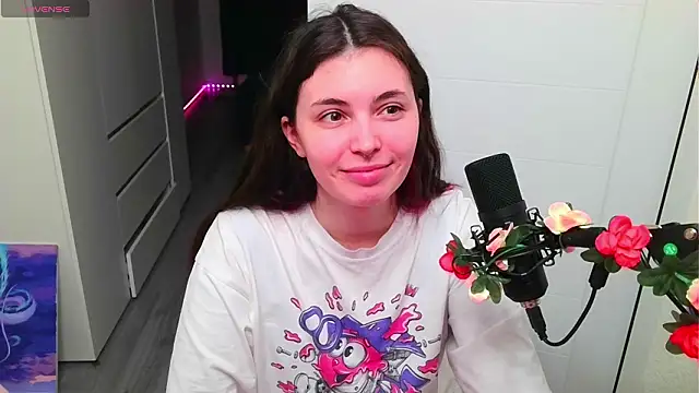 Snapshot of peachyness chatting on February 25, 9:57 pm peachyness online show from February 25, 9:57 pm