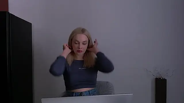 Lia noo regrets online show from May 31, 1:40 pm