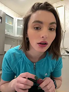 Snapshot of ZariaFlame chatting on February 5, 10:03 pm ZariaFlame online show from February 5, 10:03 pm