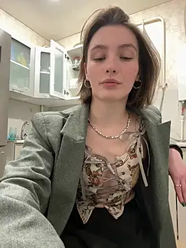 Snapshot of ZariaFlame chatting on February 8, 10:02 pm ZariaFlame online show from February 8, 10:02 pm