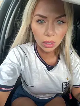 goddessbarbiexo online show from June 18, 7:41 am
