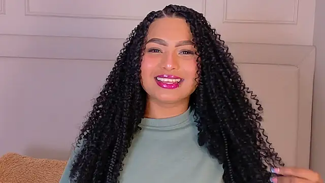 Snapshot of LanaRozz chatting on October 12, 1:32 pm LanaRozz online show from October 12, 1:32 pm