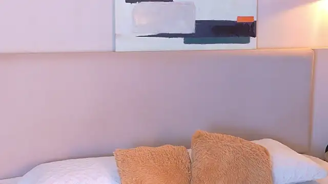 LanaRozz online show from February 25, 7:45 pm