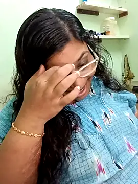 zara-mallus online show from September 26, 4:33 pm