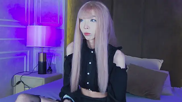 Evelyn Neal online show from October 14, 4:41 pm