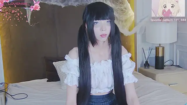 Evelyn Neal online show from November 2, 4:09 pm