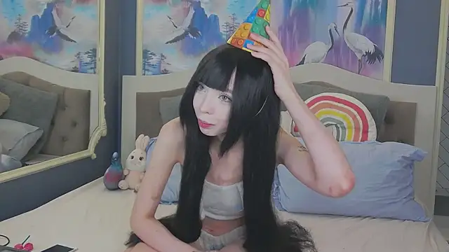 Evelyn Neal online show from November 6, 4:08 pm