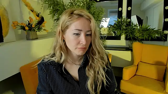 AstraMonroe online show from September 29, 4:39 am