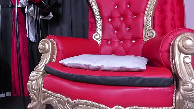 Snapshot of LiliThara chatting on January 17, 6:18 am LiliThara online show from January 17, 6:18 am