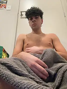 Snapshot of ausboyy chatting on July 20, 9:23 am ausboyy online show from July 20, 9:23 am