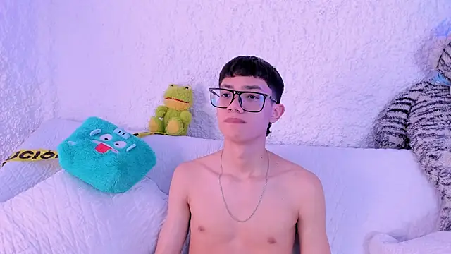 thiago kinghot online show from November 11, 12:05 pm