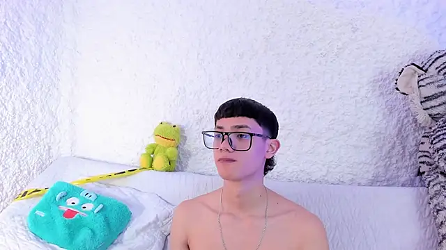 thiago kinghot online show from November 12, 12:16 pm