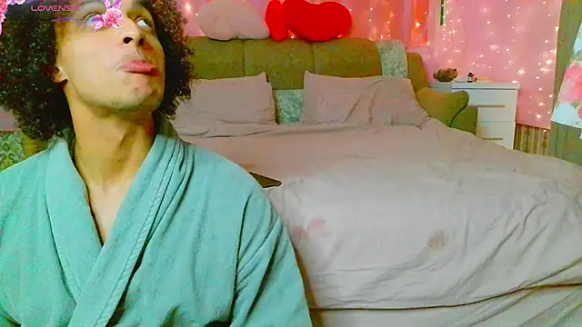 Marinaxmonroe online show from May 25, 7:20 pm