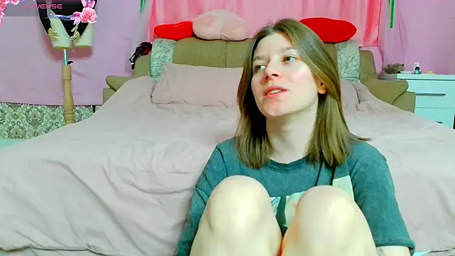 Marinaxmonroe online show from May 28, 1:52 pm