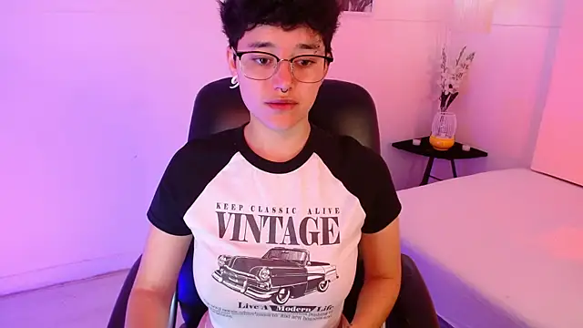 jeroharper online show from October 28, 2:09 pm