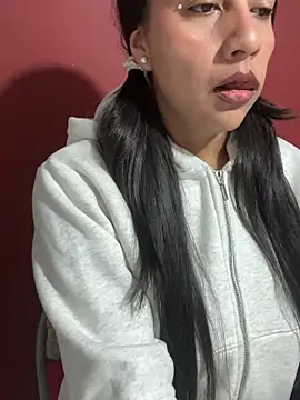 Snapshot of Bamby_milflatina chatting on October 18, 1:52 am Bamby milflatina online show from October 18, 1:52 am