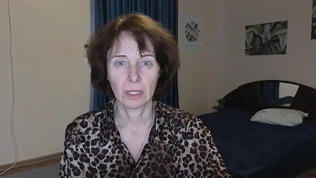 Lia Tito online show from November 22, 5:28 am