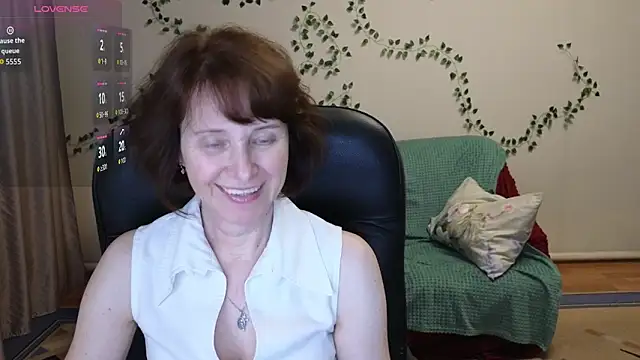 Lia Tito online show from March 24, 2:55 pm